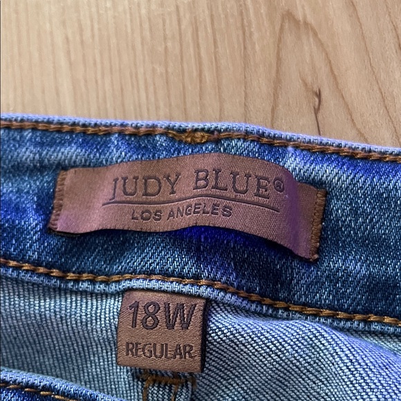 Judy Blue Boot Cut Jeans in Classic Blue - Picture 2 of 7